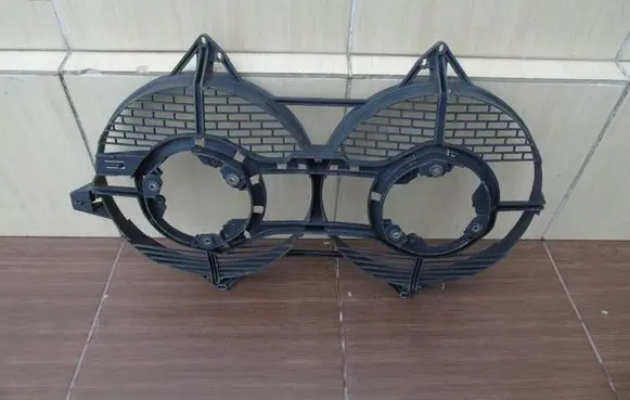 Renault Espace II Radiator cooling fan shroud 602510951