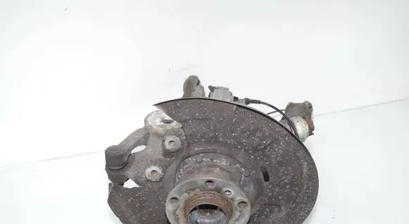 BMW 5 F10 F11 Rear wheel hub 6796100 33326796100 6780358