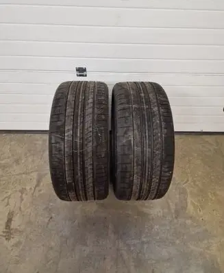 Jaguar F-Pace R22 summer tire 