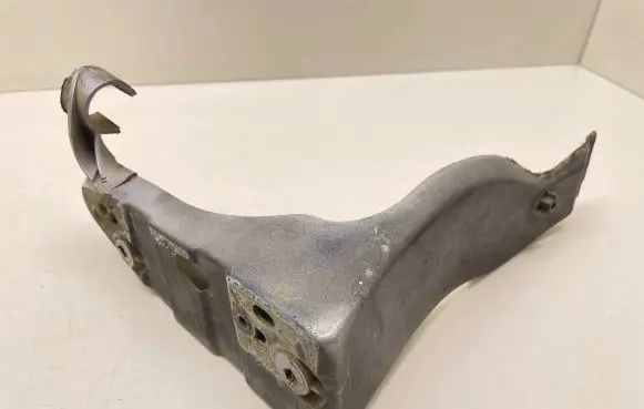 Audi A4 S4 B6 8E 8H Front bumper mounting bracket 8E0821138
