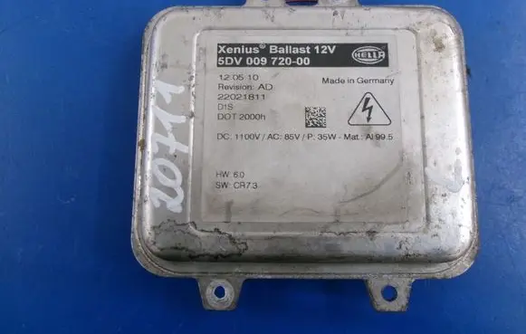 Opel Astra J Headlight/headlamp
