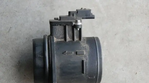 Opel Vivaro Mass air flow meter 9662635680