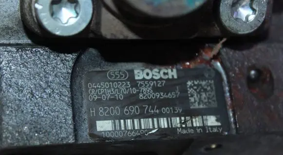 Nissan Qashqai Fuel injection high pressure pump 8200690744 0445010223 7559127