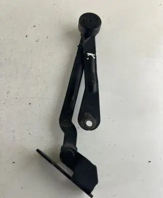 Volvo XC90 Tailgate check strap stopper 8659075