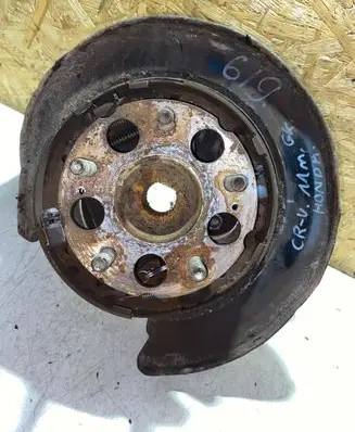 Honda CR-V Rear wheel hub
