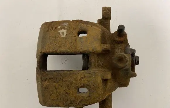 Mitsubishi Colt Front brake caliper
