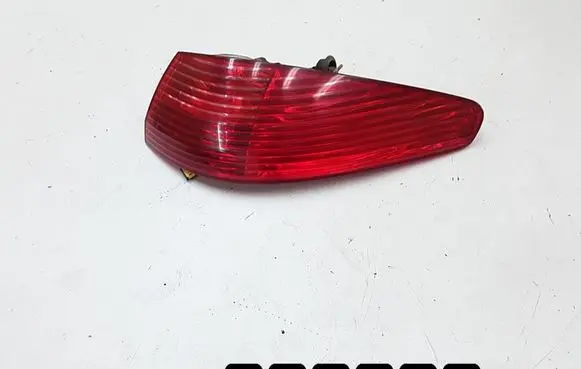 Peugeot 607 Rear/tail lights 2543