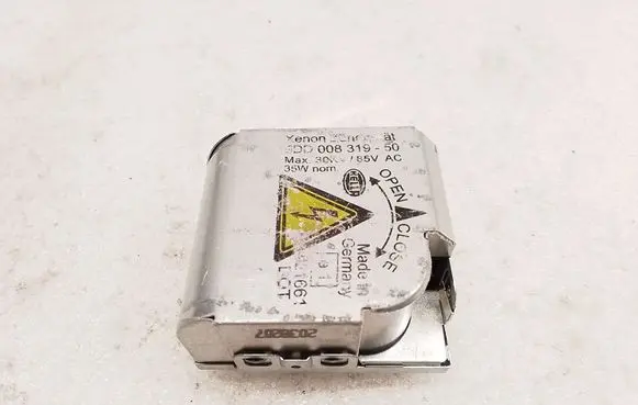 BMW X5 E53 Headlight ballast module Xenon 5DD00831950