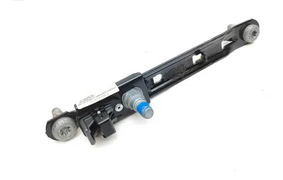Alfa Romeo Stelvio Seat belt adjustment rail 68102536AB V211182