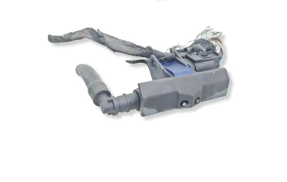 Mercedes-Benz ML W164 Windshield washer spray nozzle A1648600347