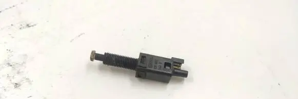Audi A4 S4 B5 8D Brake pedal sensor switch 811907