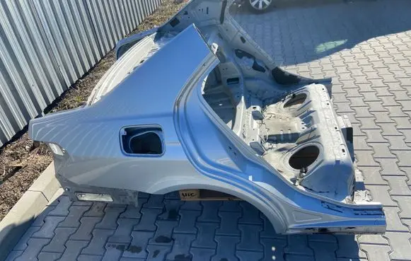Mercedes-Benz E W212 Body 