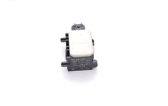 Mercedes-Benz ML W164 Airbag deployment crash/impact sensor A0038202826 404727 090708
