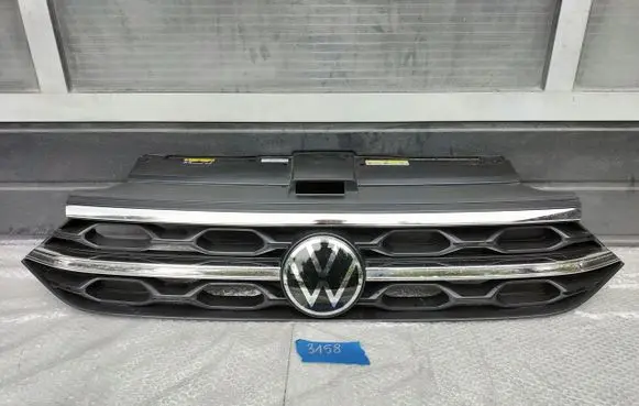 Volkswagen T-Roc Front bumper upper radiator grill 2GA853651