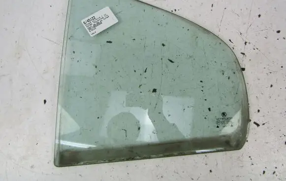 Skoda Octavia Mk1 (1U) Rear side window 