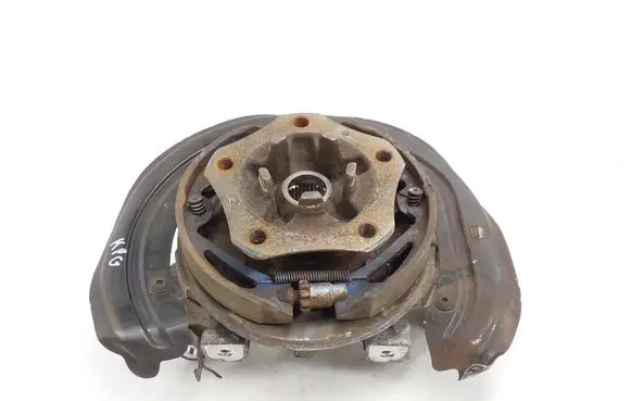Rear wheel hub spindle/knuckle