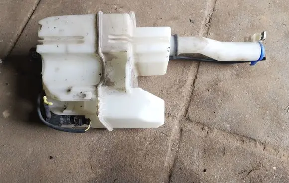Volvo S80 Windshield washer fluid reservoir/tank 9178881 9484282 9484573