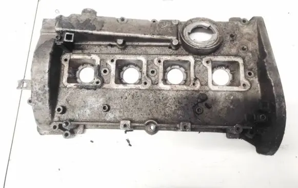 Volkswagen Golf IV Rocker cam cover 