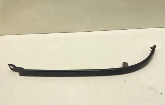 Under headlight/headlamp trim