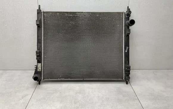 Nissan Juke I F15 Coolant radiator 214103ZU0A
