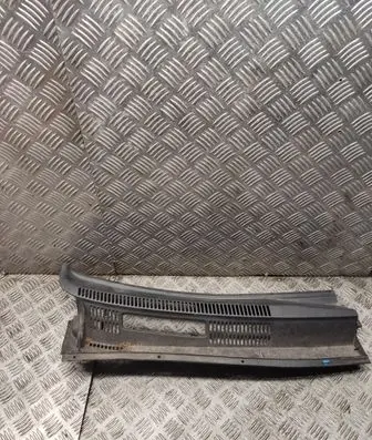 Toyota Prius (XW20) Wiper trim 5570847080
