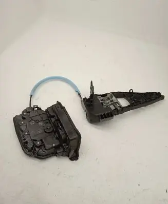 BMW X5 F15 Front door lock 7473152