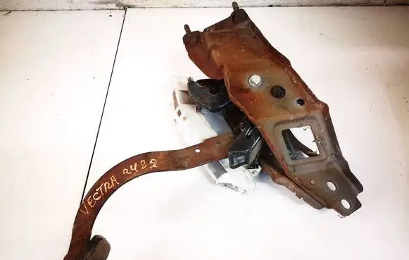 Opel Vectra B Clutch pedal 