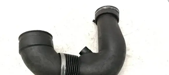Mercedes-Benz C W203 Intercooler hose/pipe A6110940108 606736 9639881