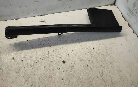 Ford Mustang VI Intercooler air channel guide FR3B8102ZB 9136