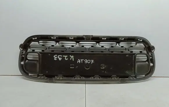 Citroen C4 Cactus Front bumper upper radiator grill 9821229977 AT907 ZOS99905174