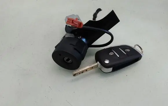 Peugeot 207 Ignition lock 36393600