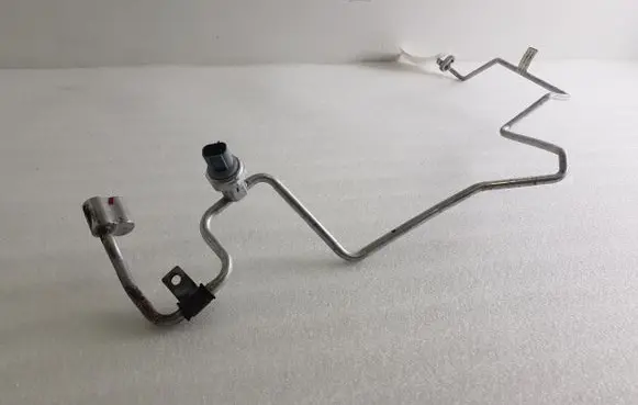 Dacia Spring Air conditioning (A/C) pipe/hose 924405813R