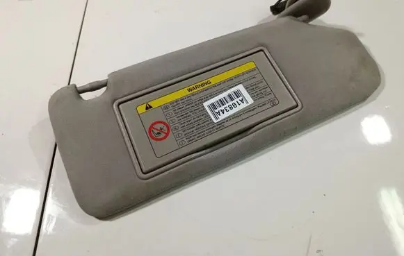 Toyota Avensis T250 Sun visor