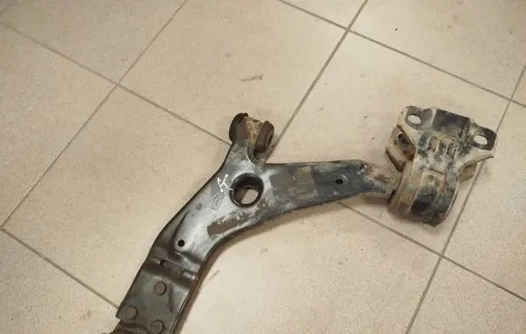 Ford Transit - Tourneo Connect Front lower control arm/wishbone 
