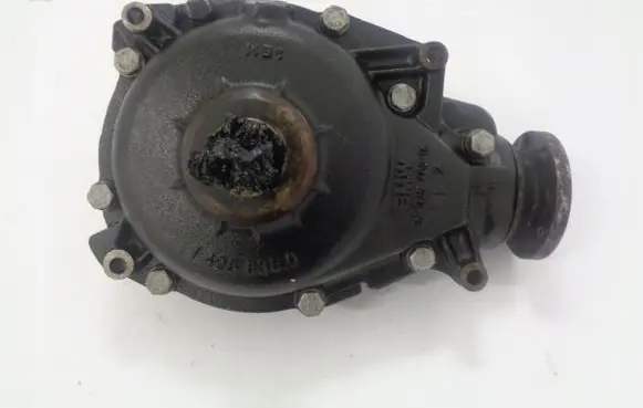 BMW X3 E83 Front differential 1428832