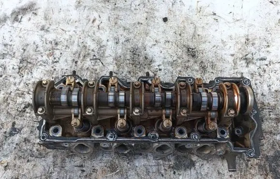 Mercedes-Benz A W168 Engine head r1660160201