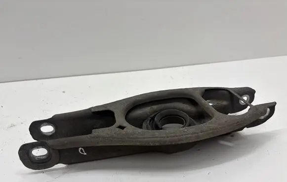 BMW 3 E90 E91 Rear upper control arm/wishbone 6764420