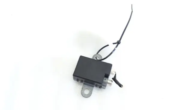 SsangYong Rexton Aerial antenna amplifier 8945008010