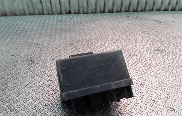 Glow plug pre-heat relay