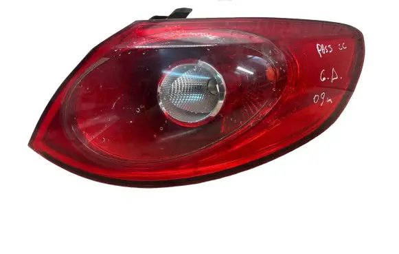Volkswagen PASSAT CC Rear/tail lights