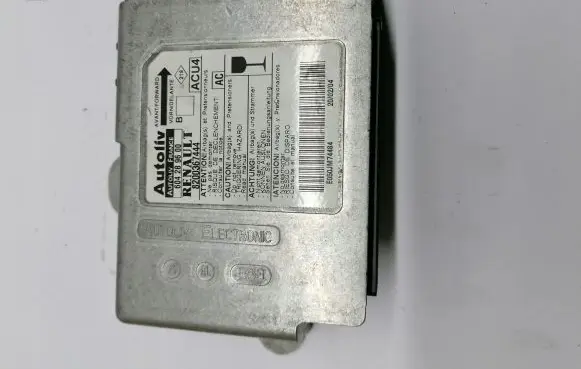 Renault Megane II Airbag control unit/module 8200367444