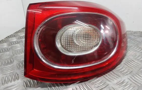Volkswagen Tiguan Rear/tail lights 5N0945096F