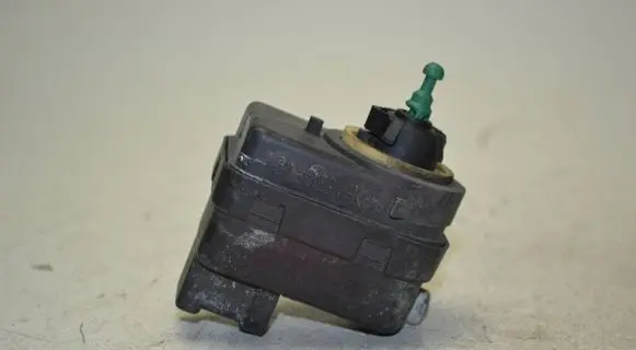 Renault Laguna II Headlight level adjustment motor 7700840141