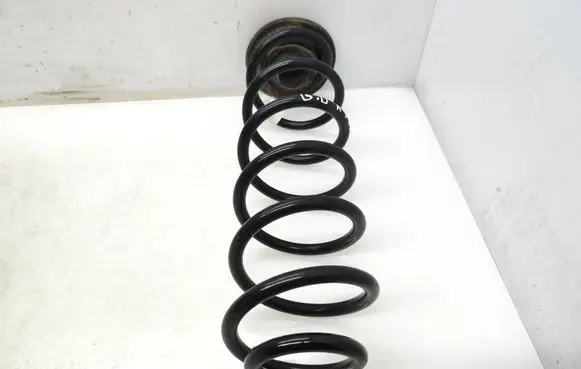 Audi A3 S3 8V Rear coil spring 5Q0511121