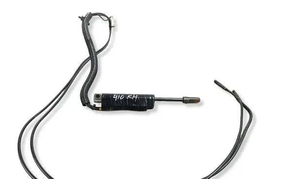 Nissan 370Z Convertible roof line/pipe/hose 