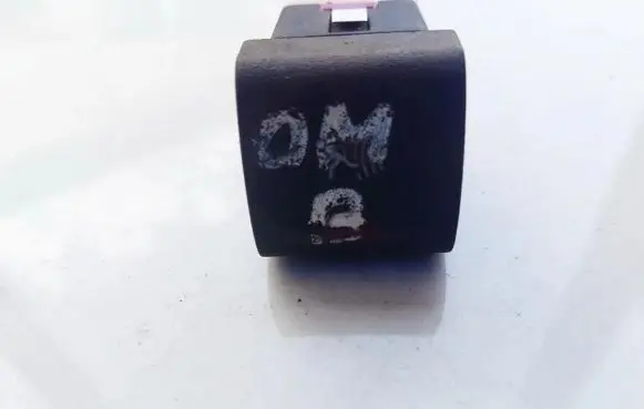 Opel Omega B1 Other switches/knobs/shifts 9501560 90460807