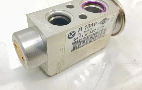 BMW X5 E70 Air conditioning (A/C) expansion valve 9187630 6419187630 324544