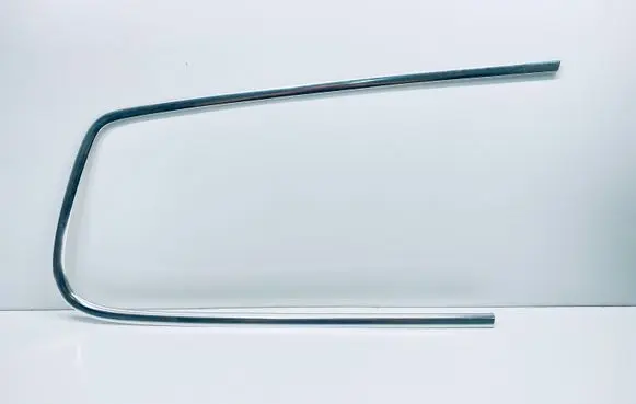 Volkswagen PASSAT B6 Rear side glass trim 3C9853346