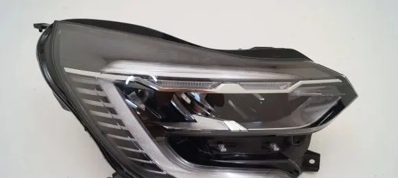 Renault Captur II Headlight/headlamp