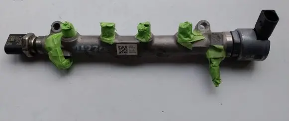 Skoda Octavia Mk4 Fuel main line pipe 05L906054A 810PP0701